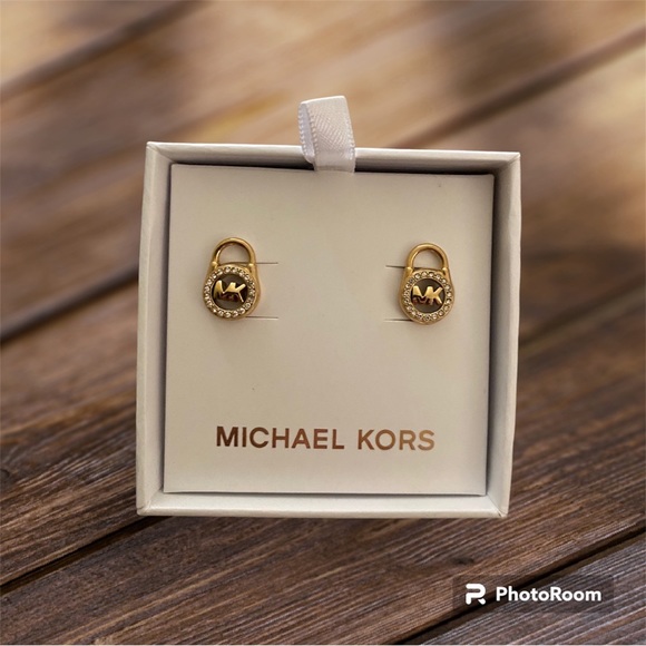 NWT Michael Kors logo stud earrings - Picture 1 of 4
